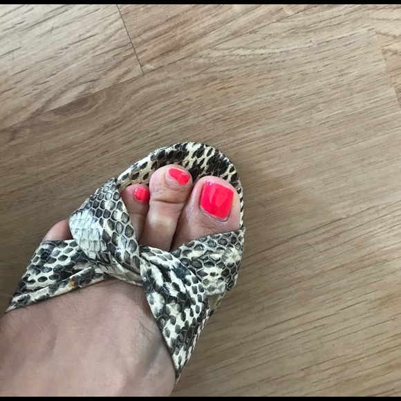 JIMMY CHOO Natural Gloss Elaphe Open Toe - Picture 5 of 6